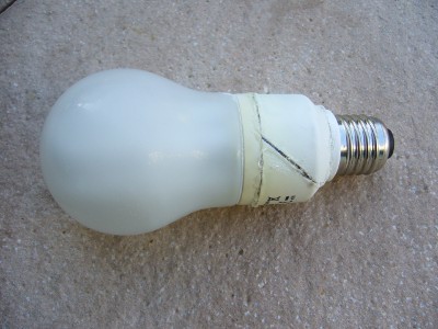 Geh&auml;use geklebt