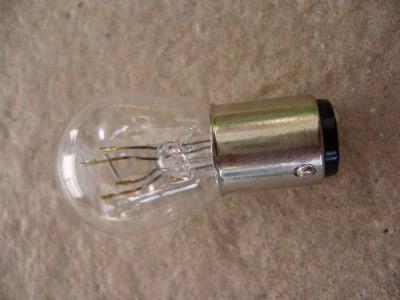 Zweifadenlampe